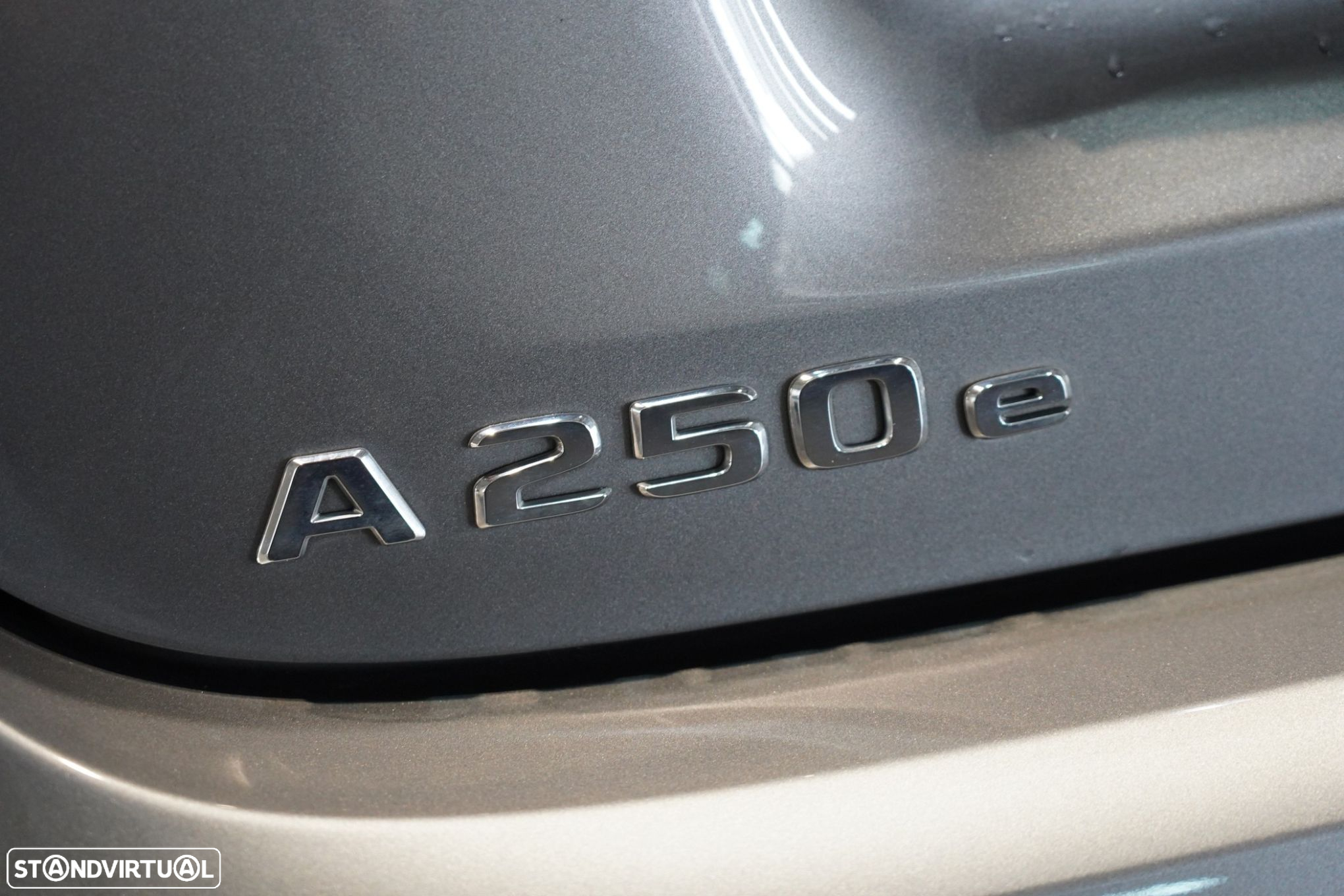 Mercedes-Benz A 250 e AMG Line - 32
