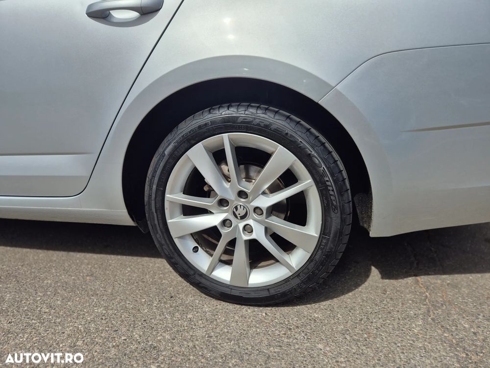 Skoda Octavia 2.0 TDI DSG Ambition - 15