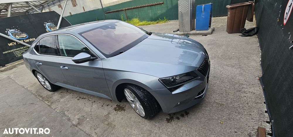 Skoda Superb 2.0 TDI DSG Style - 8
