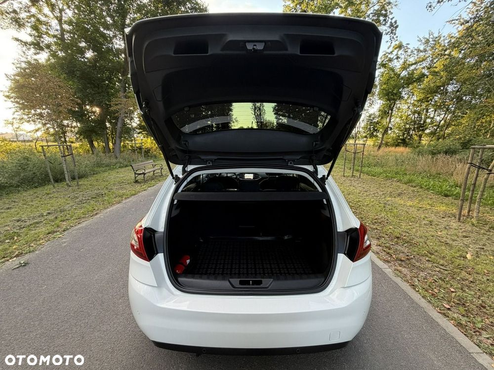 Peugeot 308 - 23