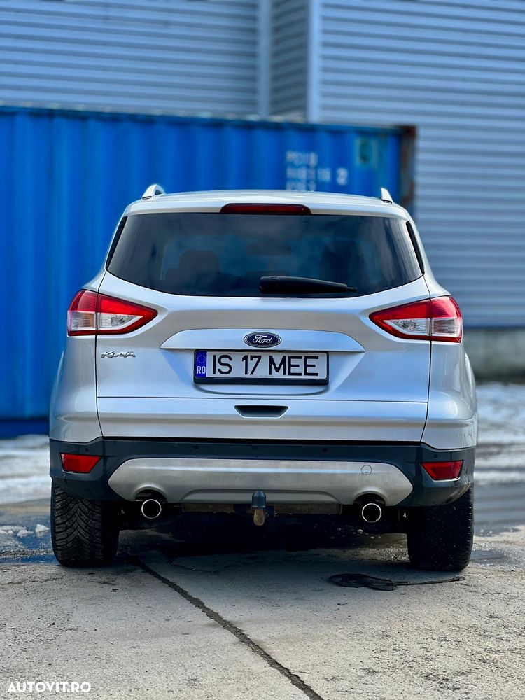 Ford Kuga 2.0 TDCi 4WD Powershift Titanium - 6