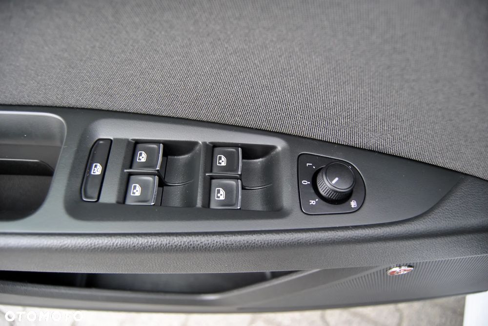 Seat Leon 2.0 TDI DPF Start&Stop DSG XCELLENCE - 25