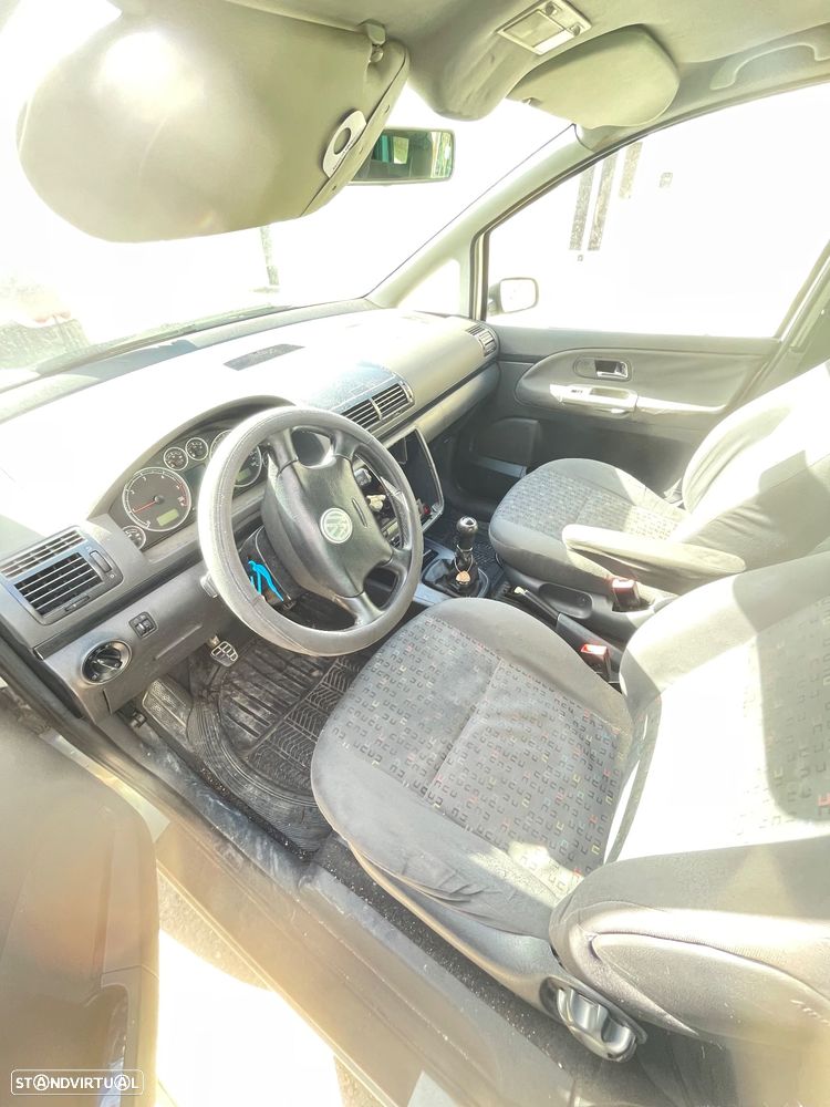 VW Sharan 1.9 TDI - 10