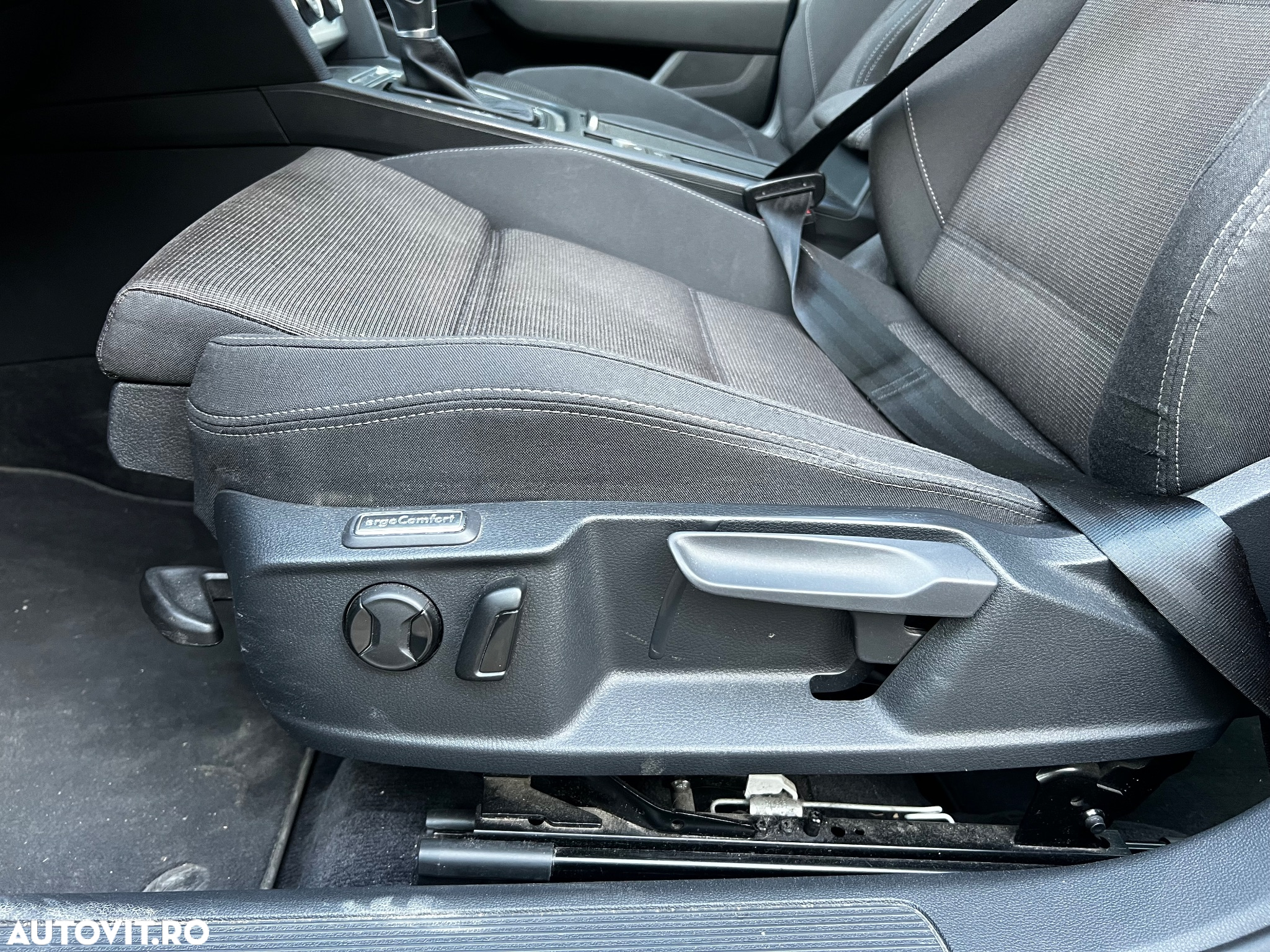 Volkswagen Passat Variant 2.0 TDI DSG Comfortline - 17