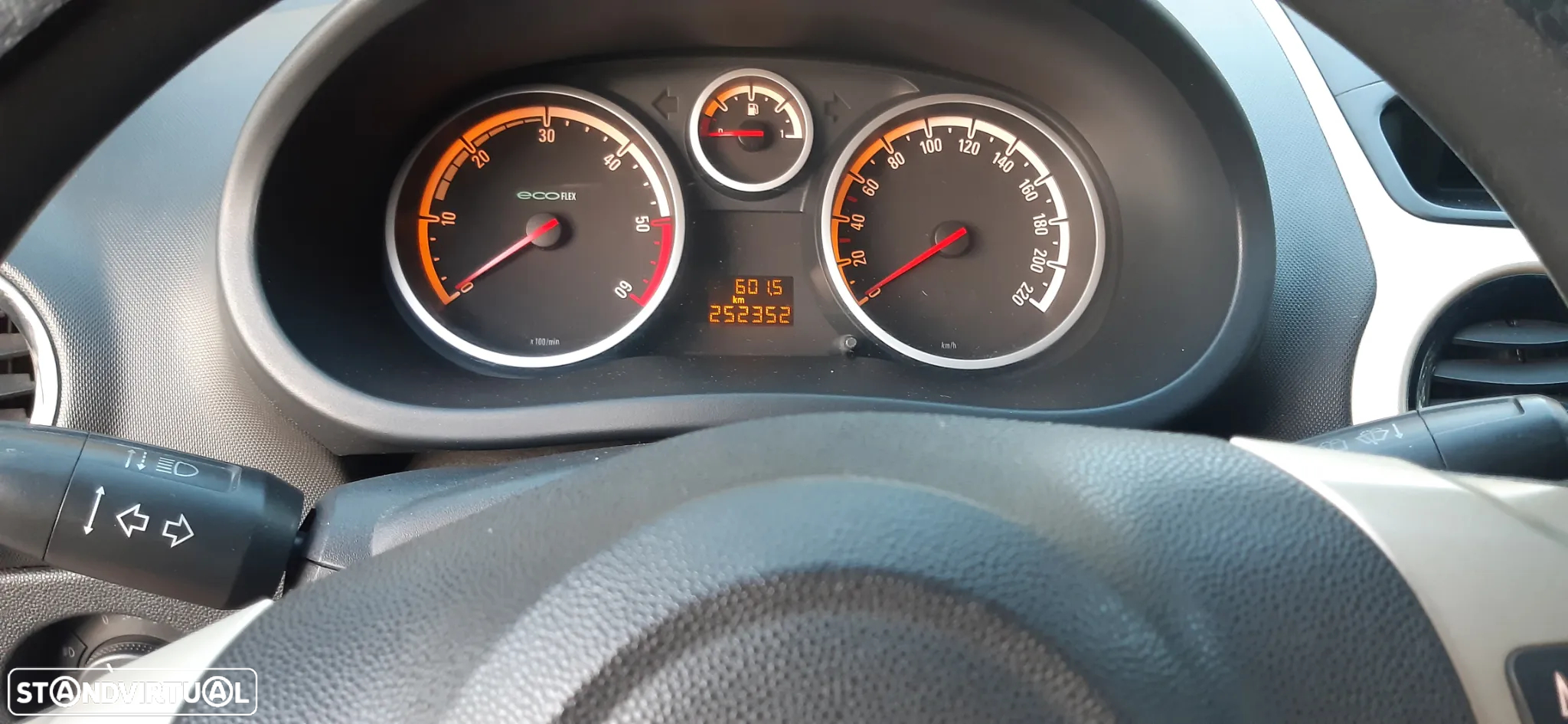 Opel Corsa 1.3 CDTi Enjoy EcoFLEX - 6