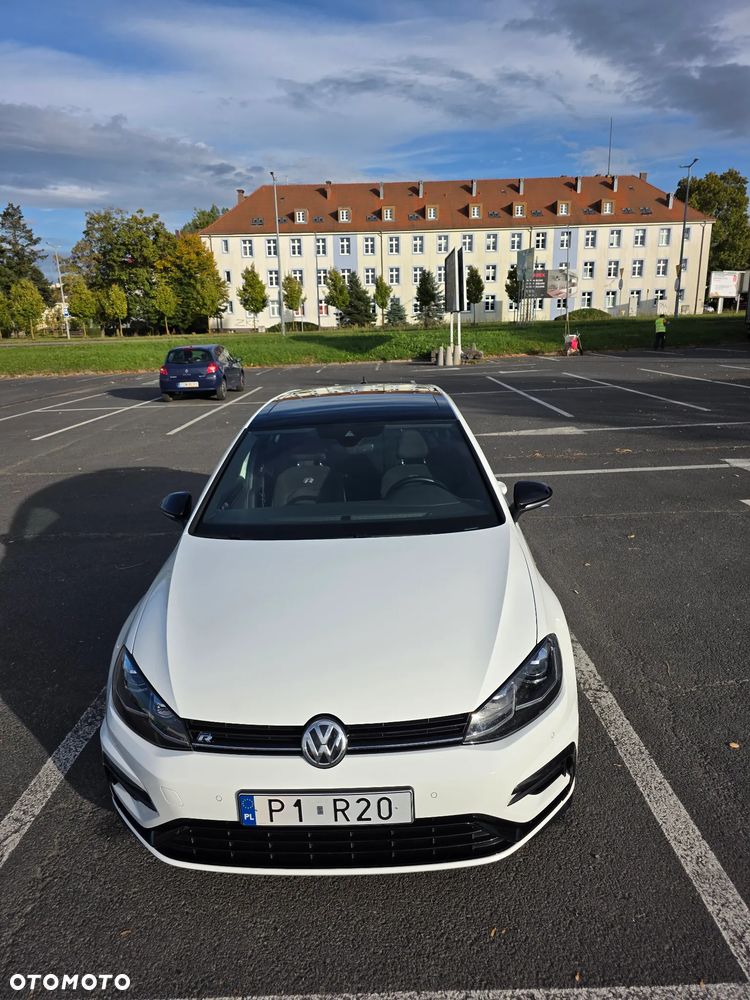 Volkswagen Golf - 4