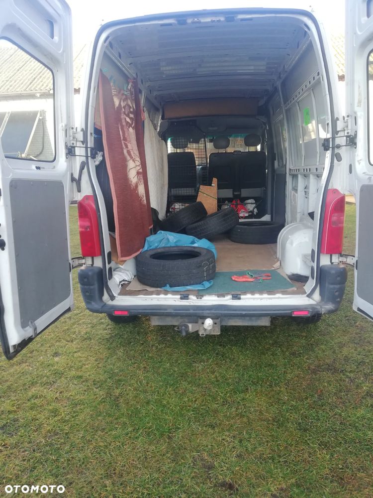 Nissan INTERSTAR - 11
