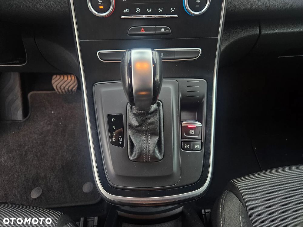 Renault Grand Scenic - 31