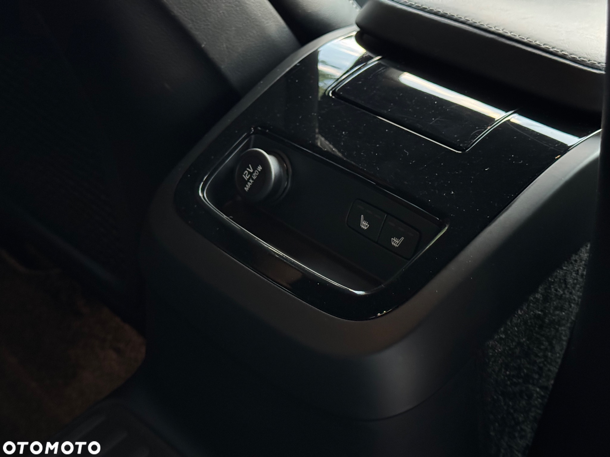 Volvo V90 T8 Twin Engine AWD R Design - 30