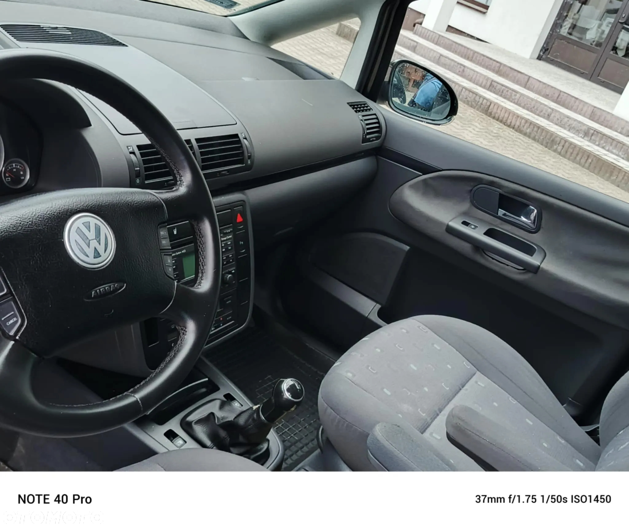 Volkswagen Sharan 1.9 TDI Highline - 29