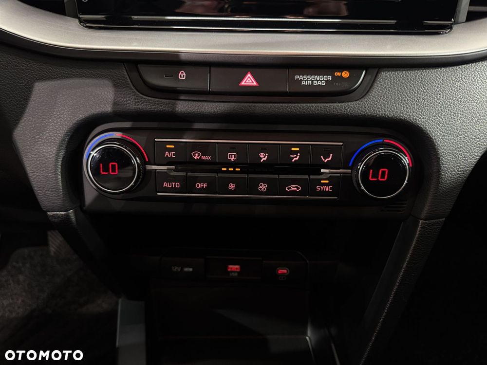 Kia XCeed - 25