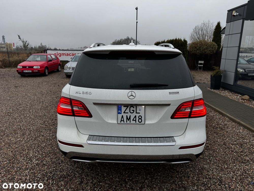Mercedes-Benz ML 350 4MATIC (BlueEFFICIENCY) 7G-TRONIC - 16