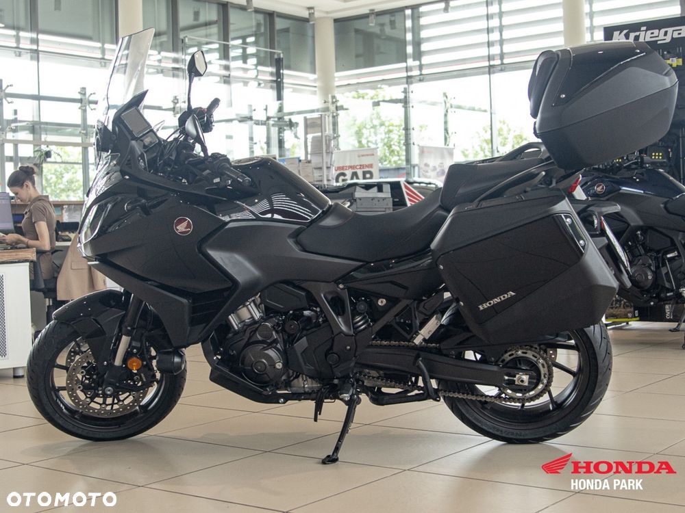 Honda NT - 8