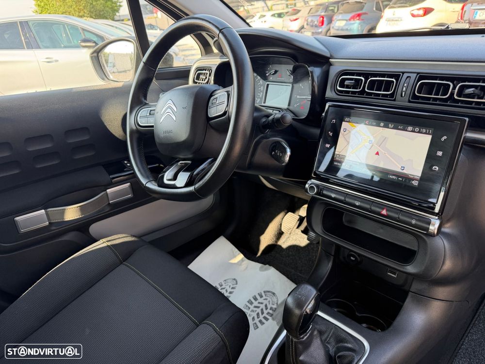 Citroën C3 1.2 PureTech Shine - 10