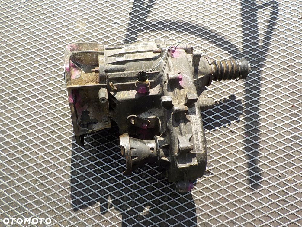 JEEP CHEROKEE KJ 2.8 CRD PRZEKŁADNIA KĄTOWA REDUKTOR P52853123AD