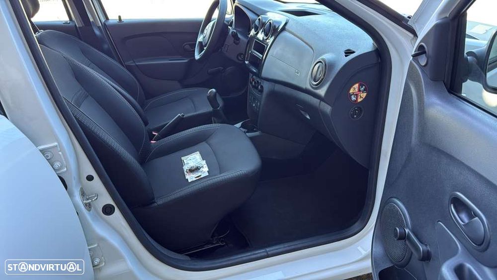 Dacia Sandero SCe 75 Essential - 8