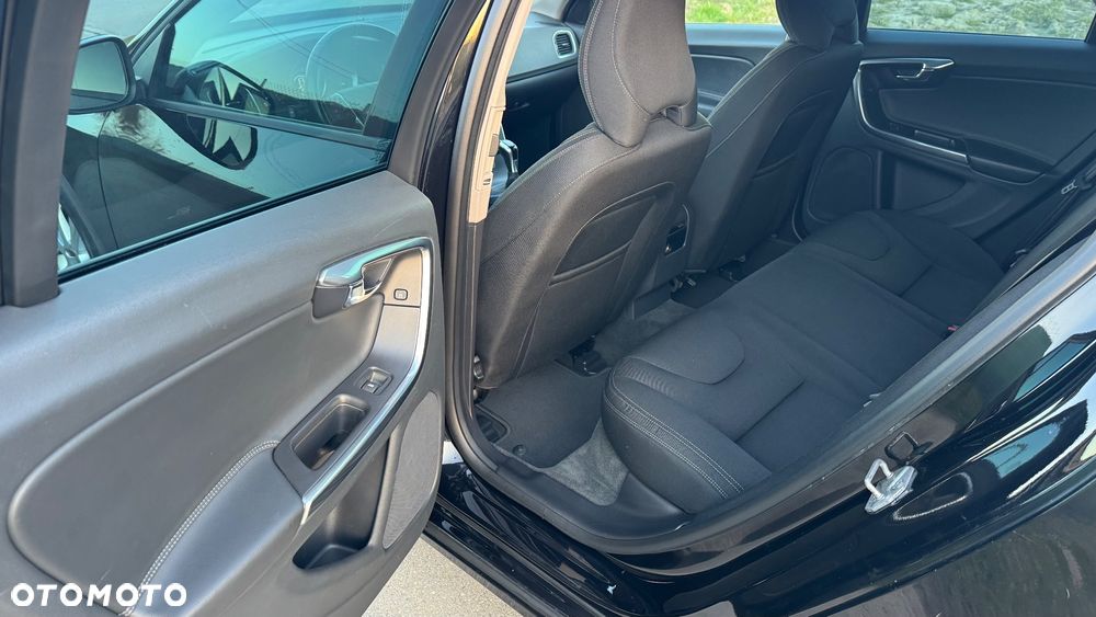 Volvo V60 D3 Linje Business - 25