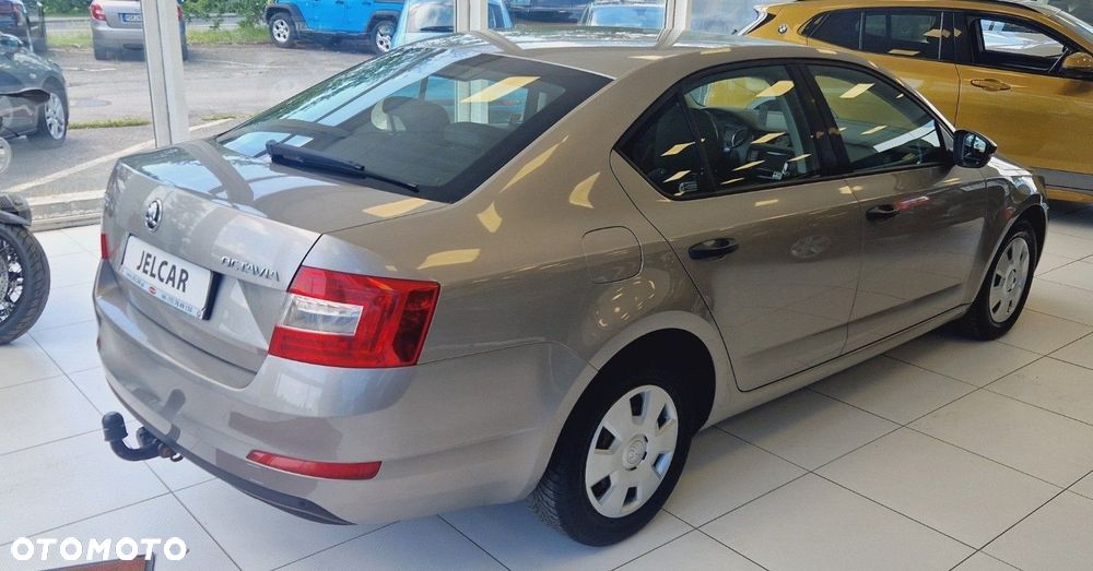 Skoda Octavia 1.6 TDI Edition - 8