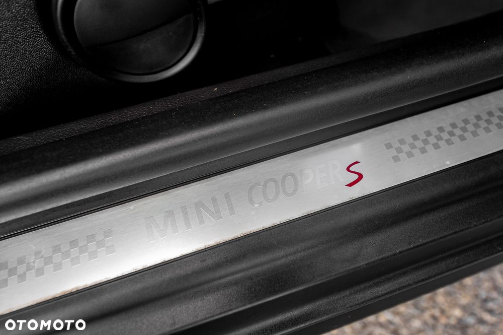 MINI Cooper S 50 Camden - 21