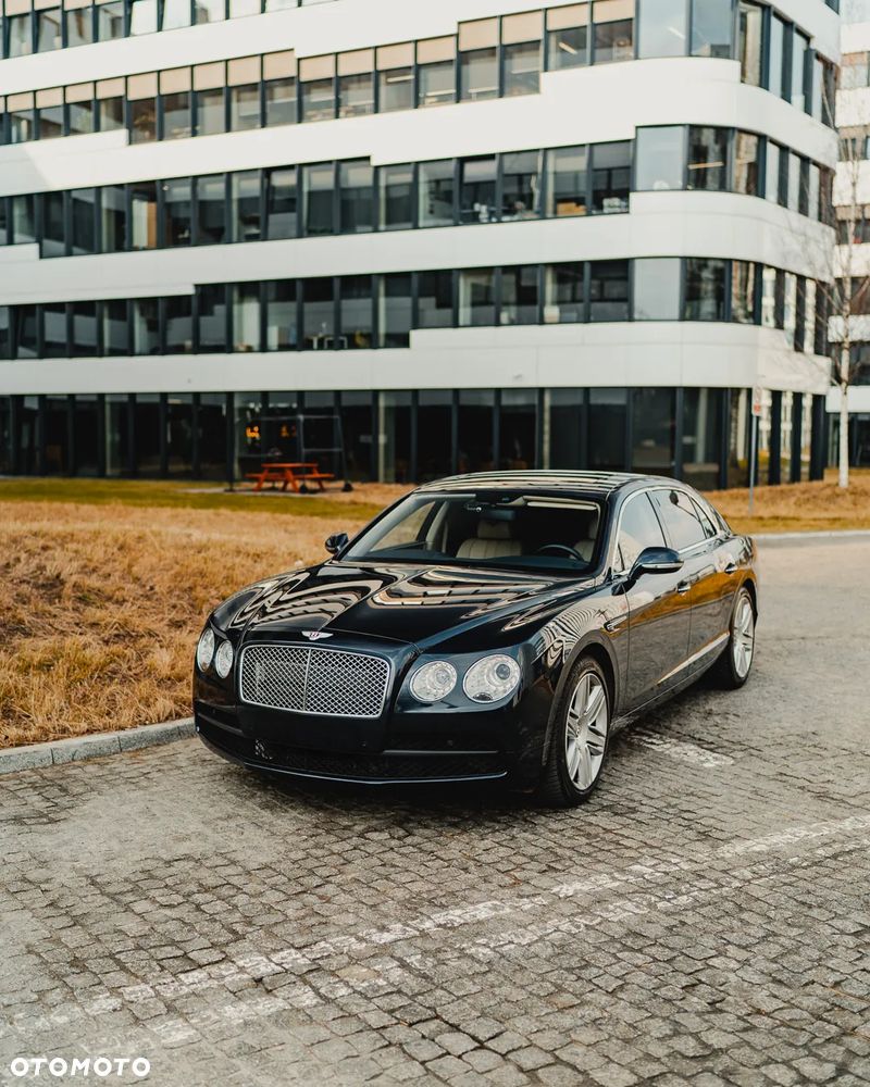 Bentley Flying Spur V8 - 2