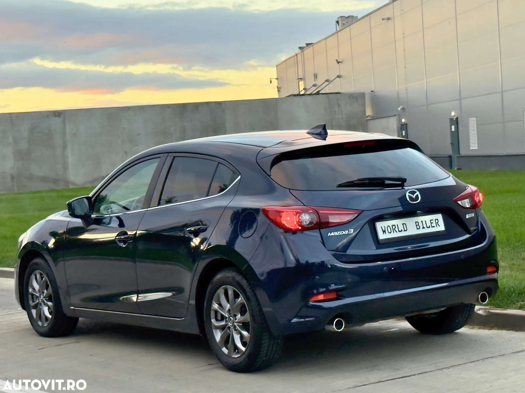 Mazda 3 - 12