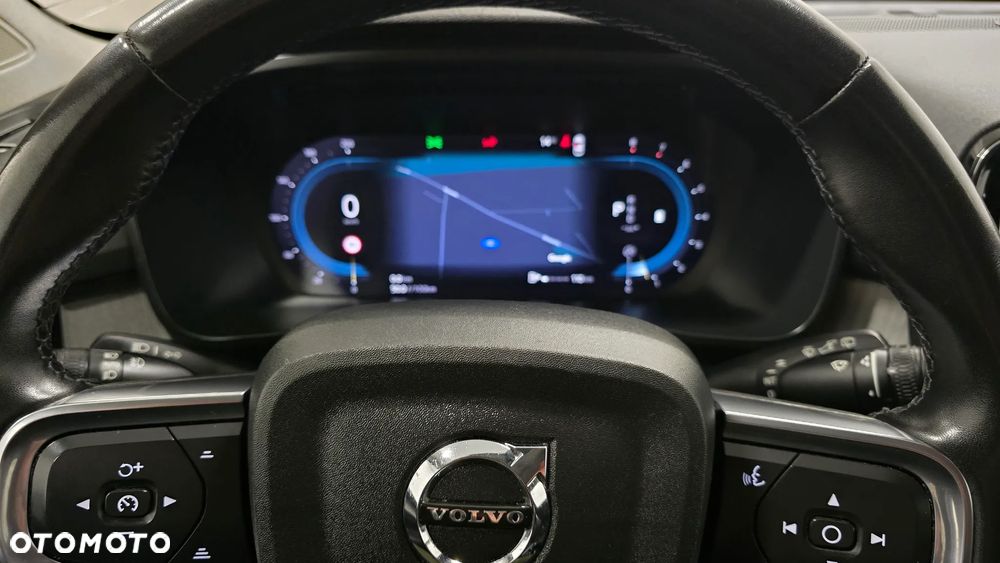 Volvo XC 40 B4 B DKG Plus Black Edition - 24