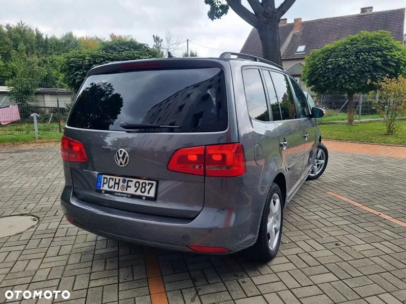 Volkswagen Touran 2.0 TDI Highline - 4