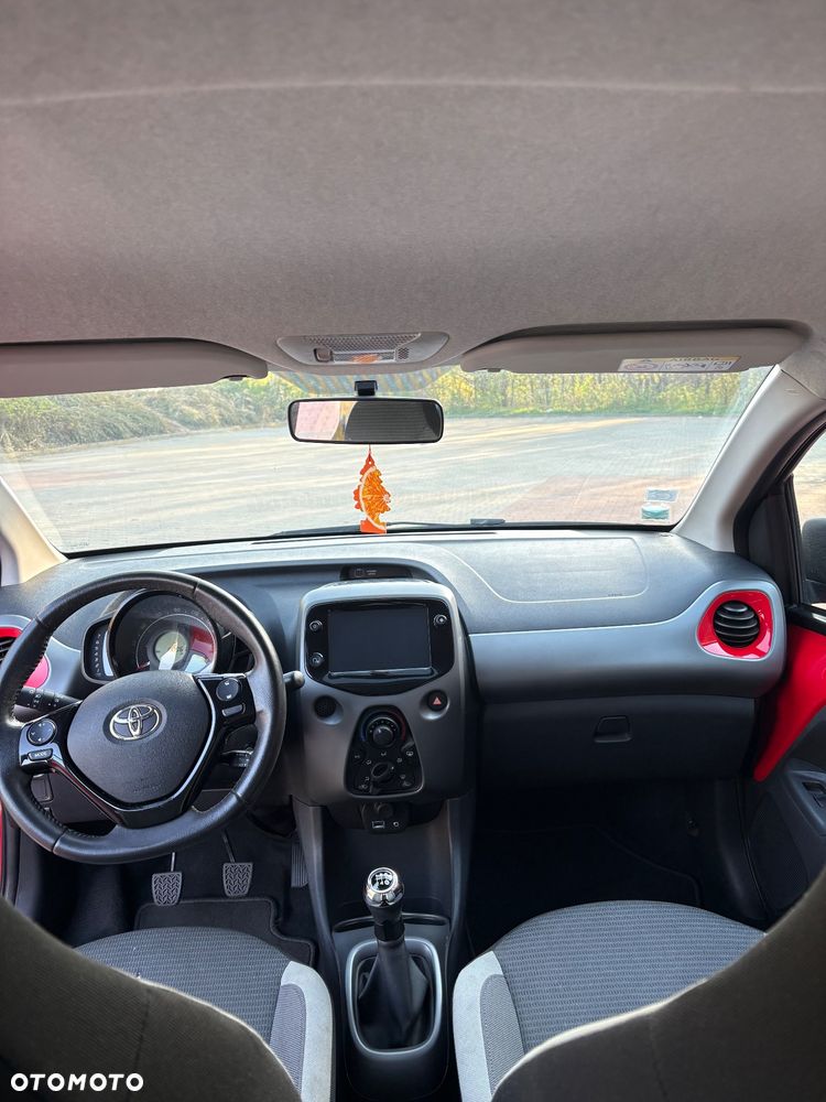 Toyota Aygo x - 5