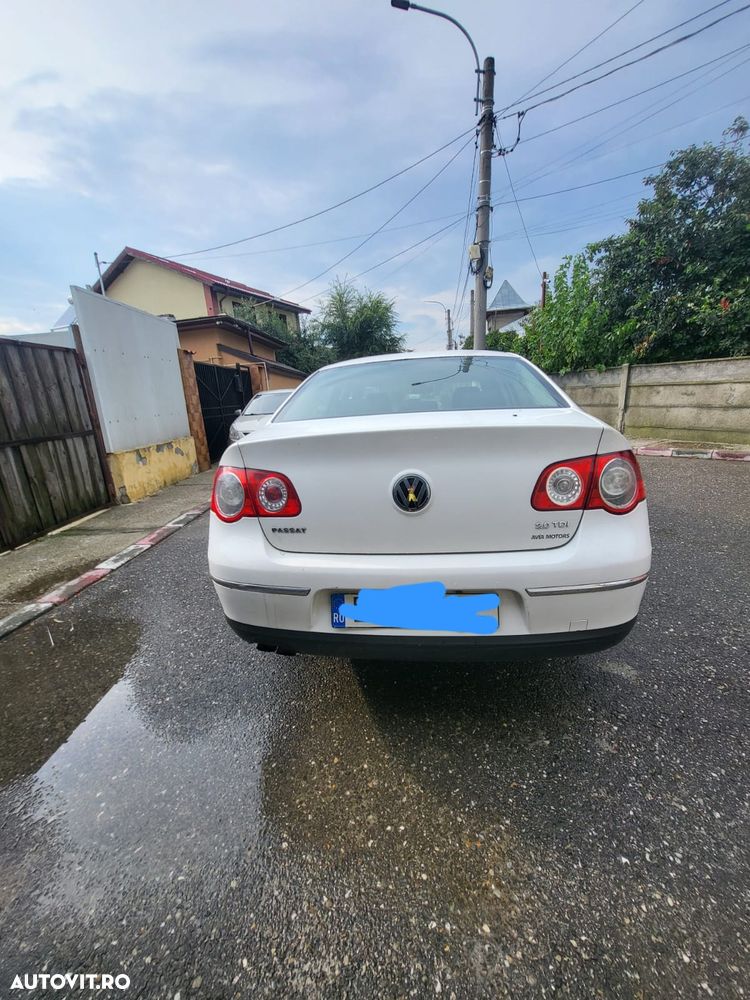 Volkswagen Passat 2.0 TDI Comfortline DPF DSG - 5