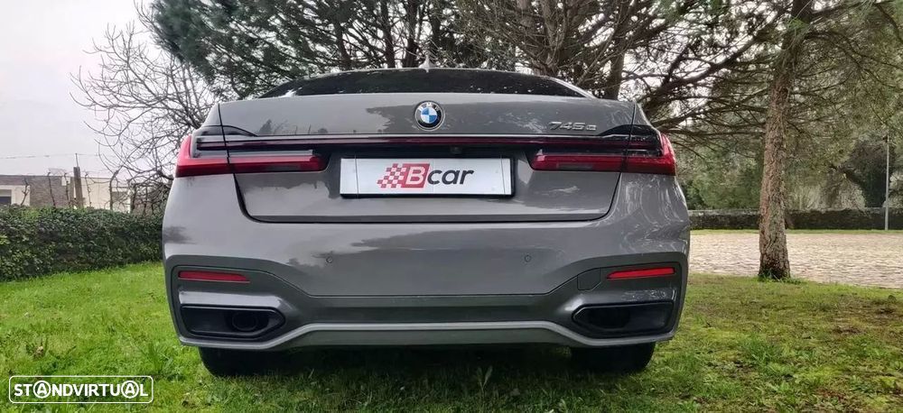 BMW 745 e iPerformance Pack M Auto - 11