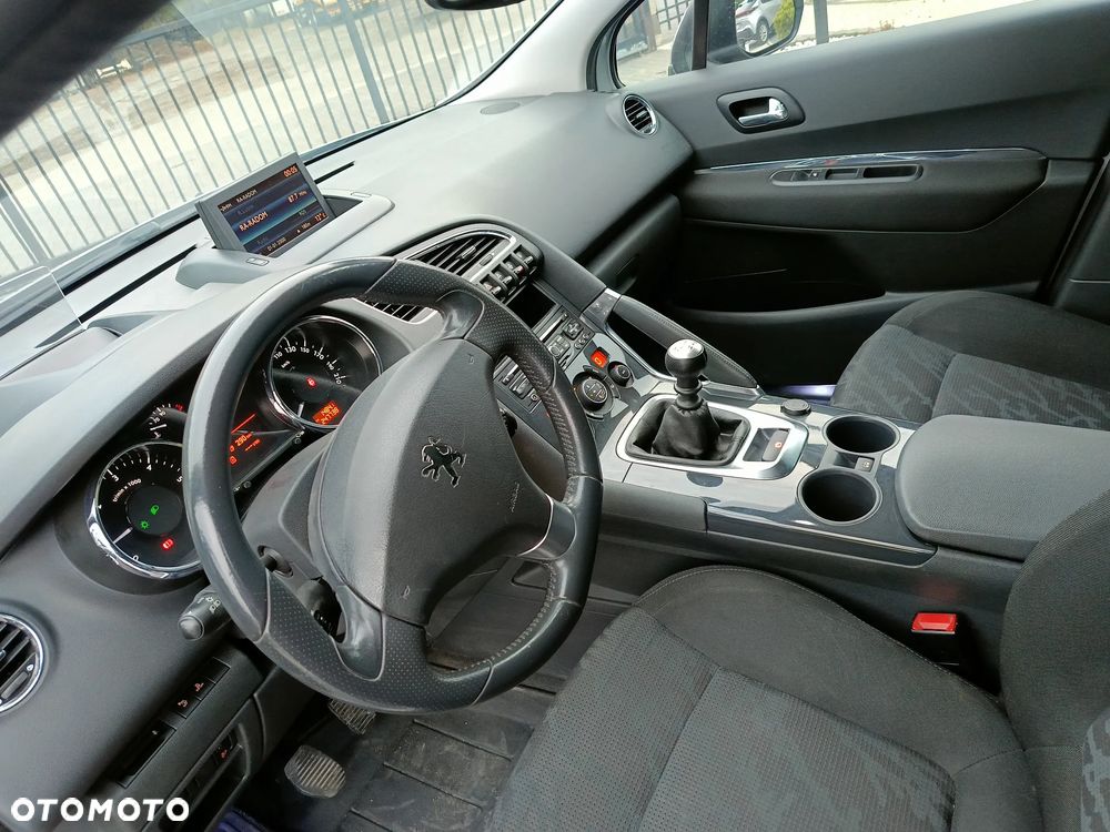Peugeot 3008 1.6 HDi Premium - 15