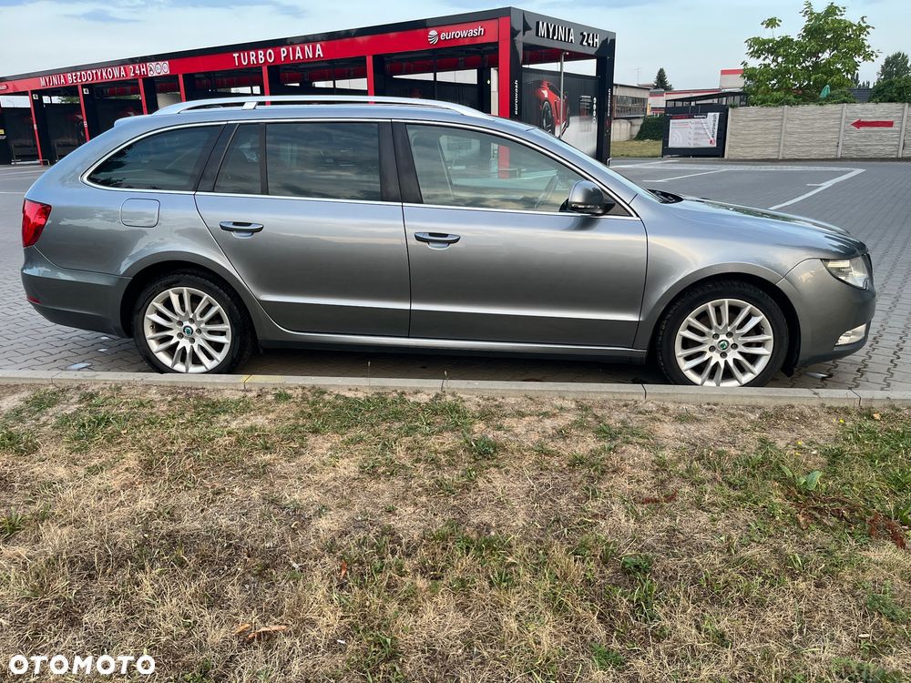 Skoda Superb 1.6 TDI Ambition - 14