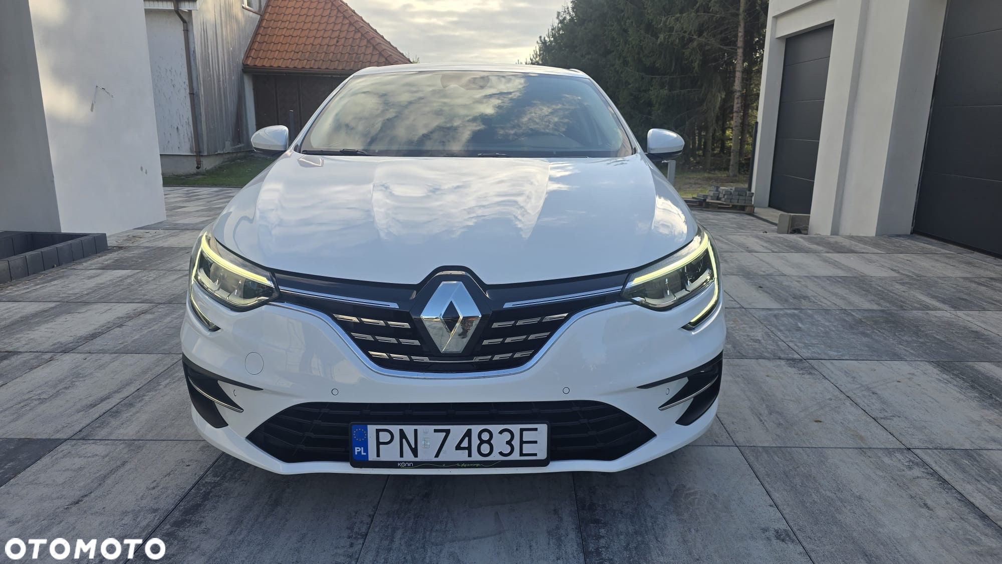 Renault Megane 1.3 TCe Intens EDC - 2