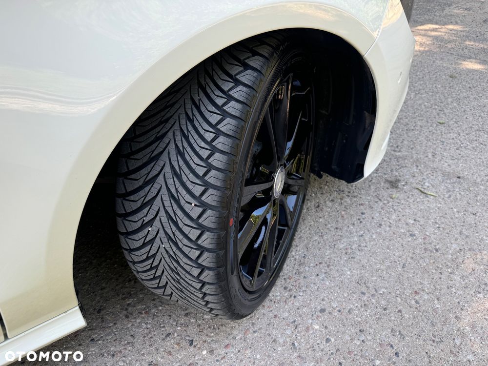 Mercedes-Benz CLA 200 7G-DCT - 12
