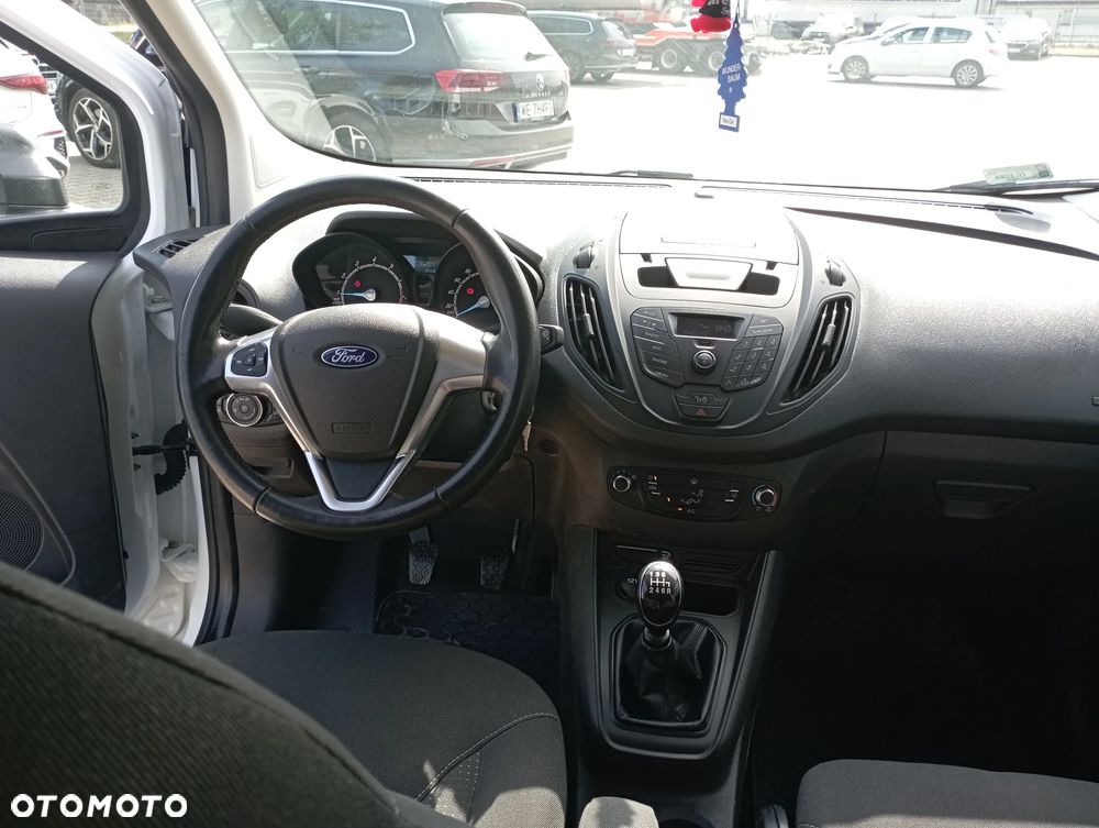 Ford Transit Courier Ambiente - 20