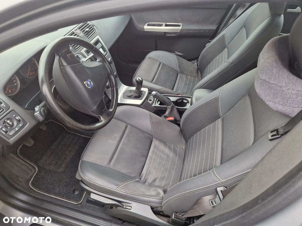 Volvo S40 1.6D - 8