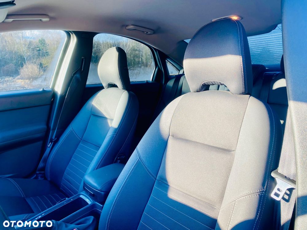 Volvo S40 1.6D DPF Momentum - 25