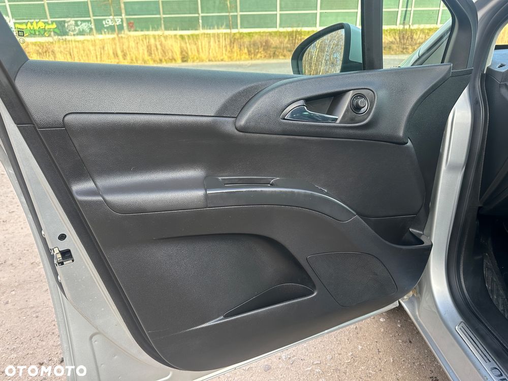 Opel Meriva 1.4 Innovation - 17