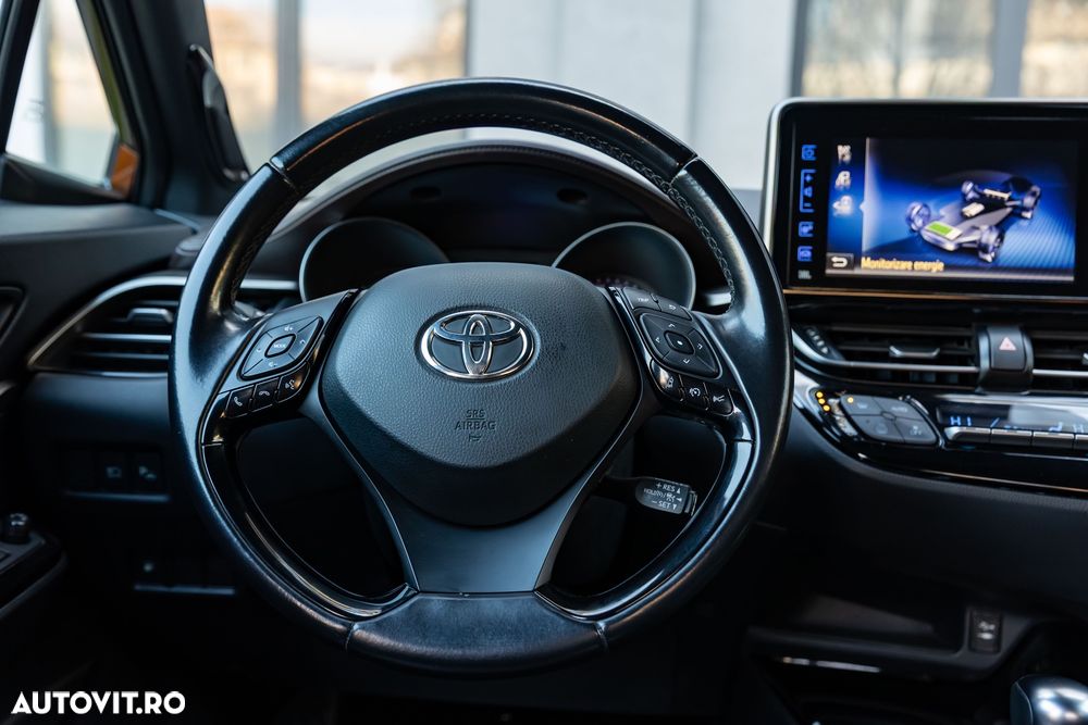 Toyota C-HR Hybrid Lounge - 15