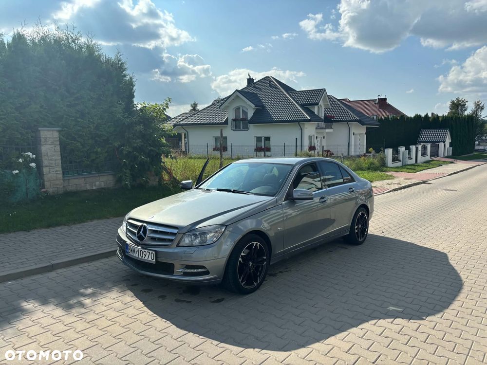 Mercedes-Benz Klasa C 220 CDI BlueEff Edition Avantgarde - 1
