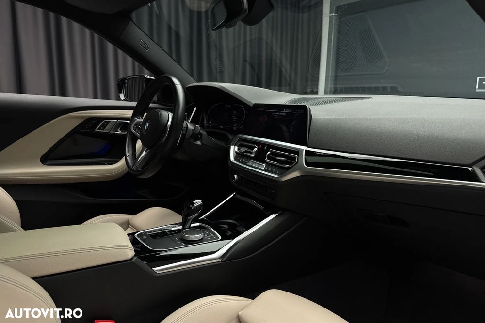 BMW M2 M240i xDrive - 31