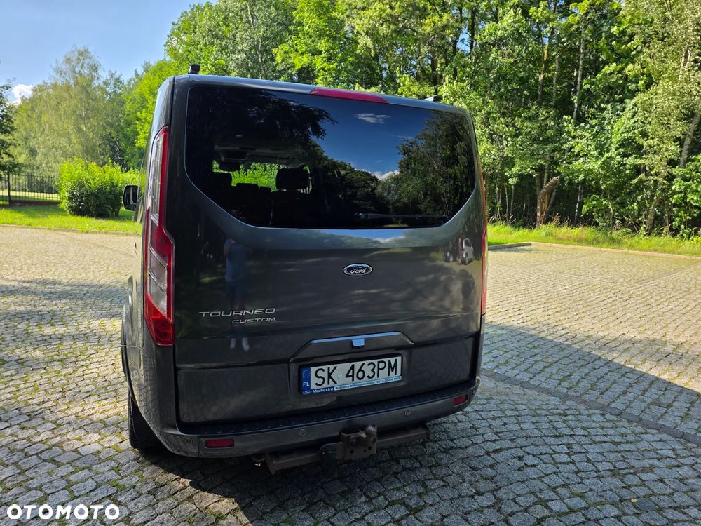 Ford Tourneo Custom - 6