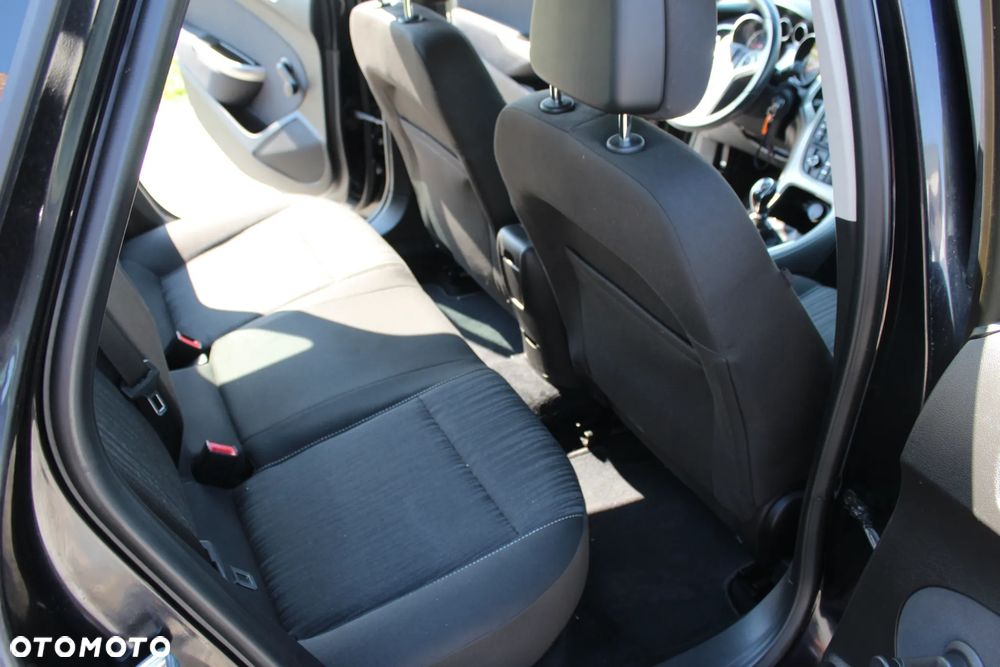 Opel Astra 1.6 NAVI - 22