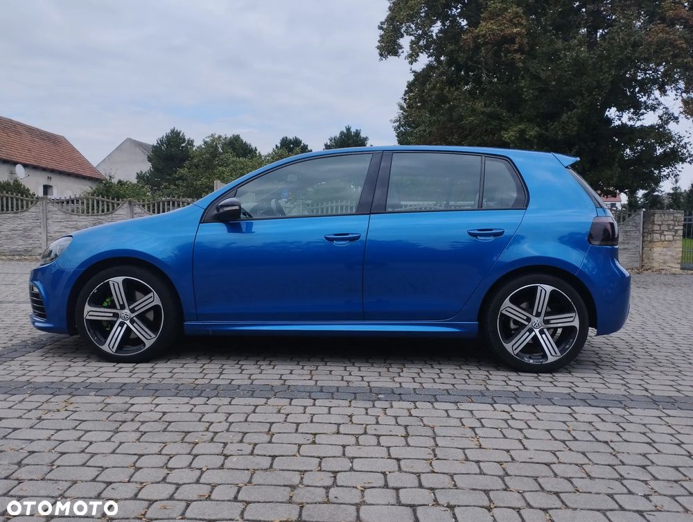 Volkswagen Golf - 6