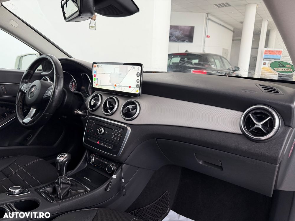Mercedes-Benz CLA - 28