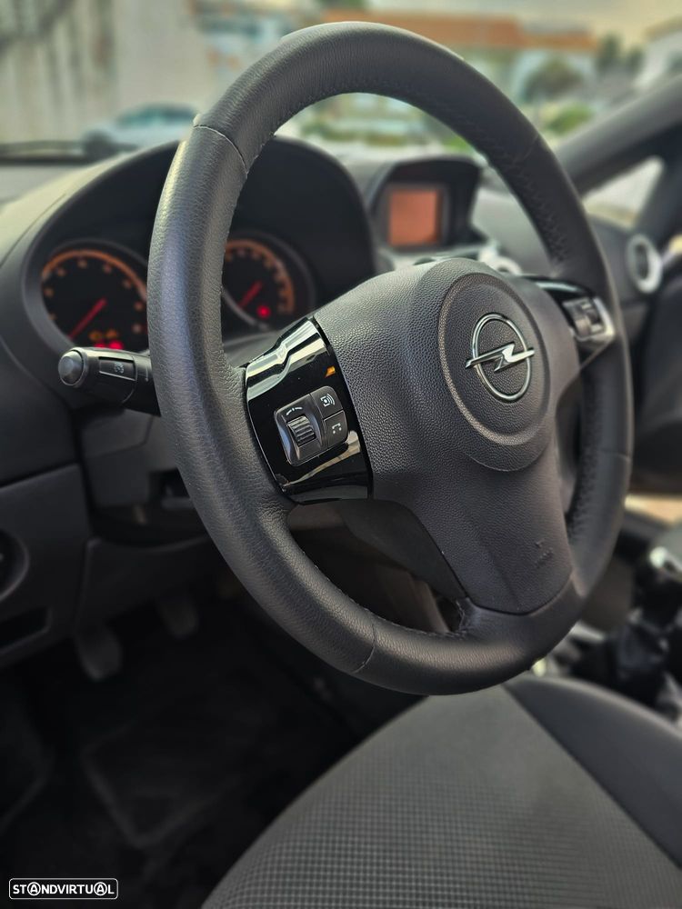 Opel Corsa 1.2 Cosmo - 10