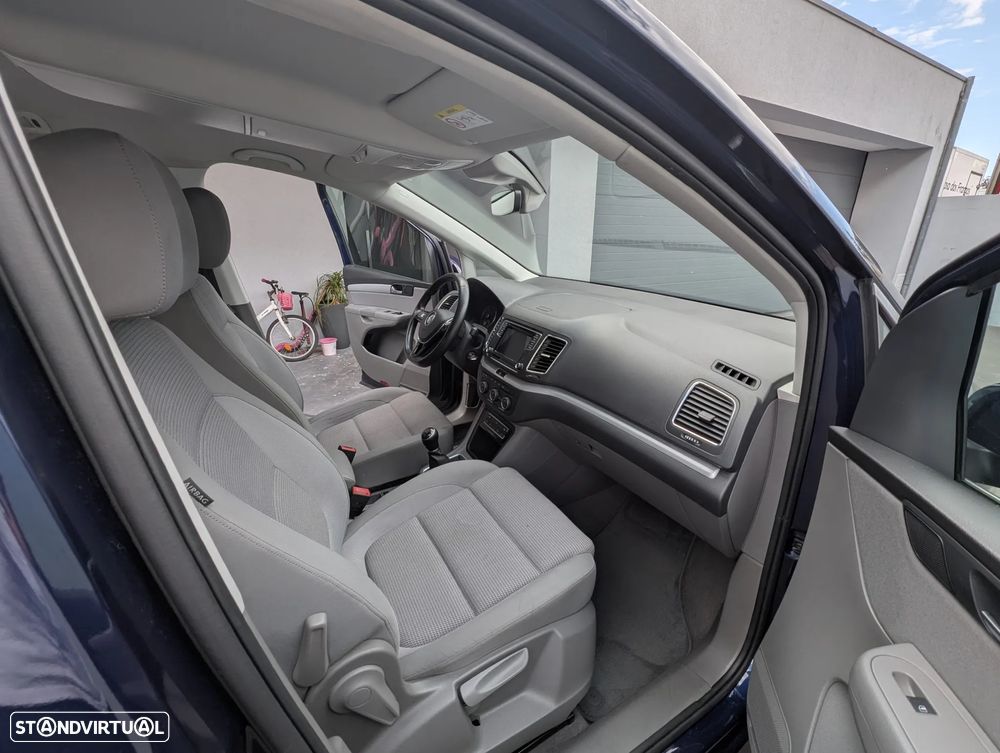 VW Sharan 2.0 TDI Confortline - 20