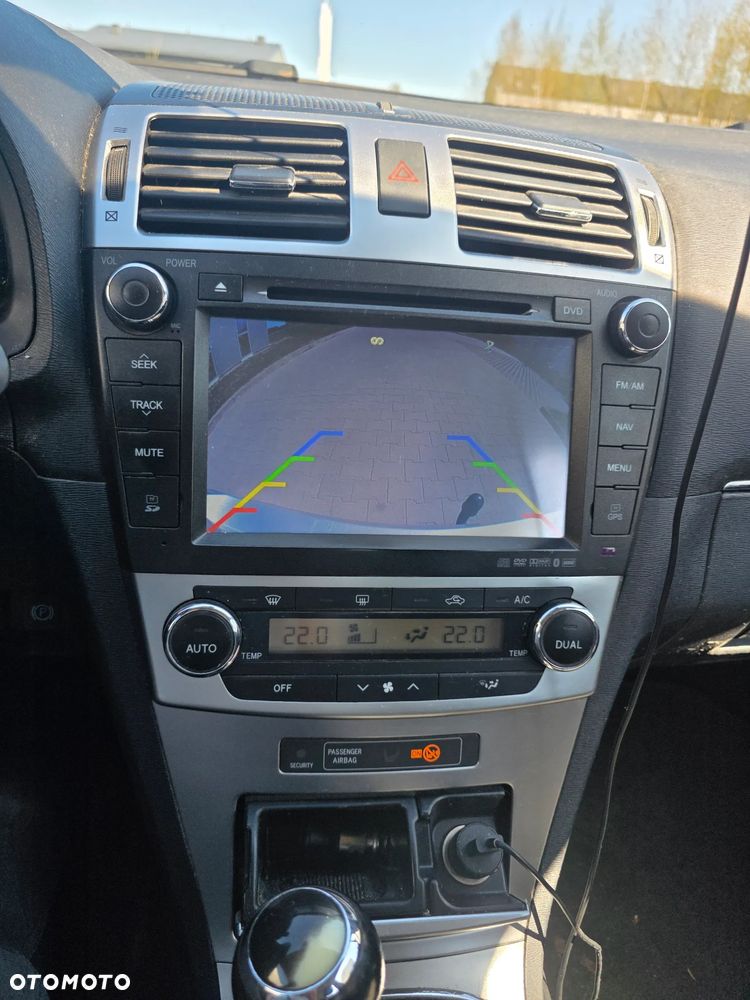 Toyota Avensis 1.8 Premium - 3