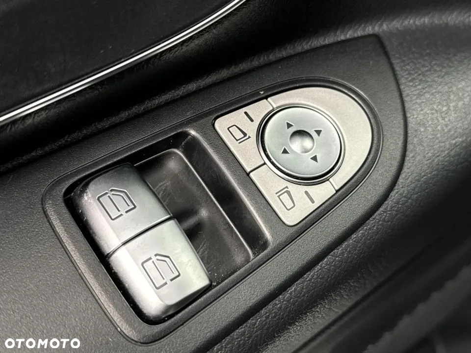 Mercedes-Benz Vito - 12