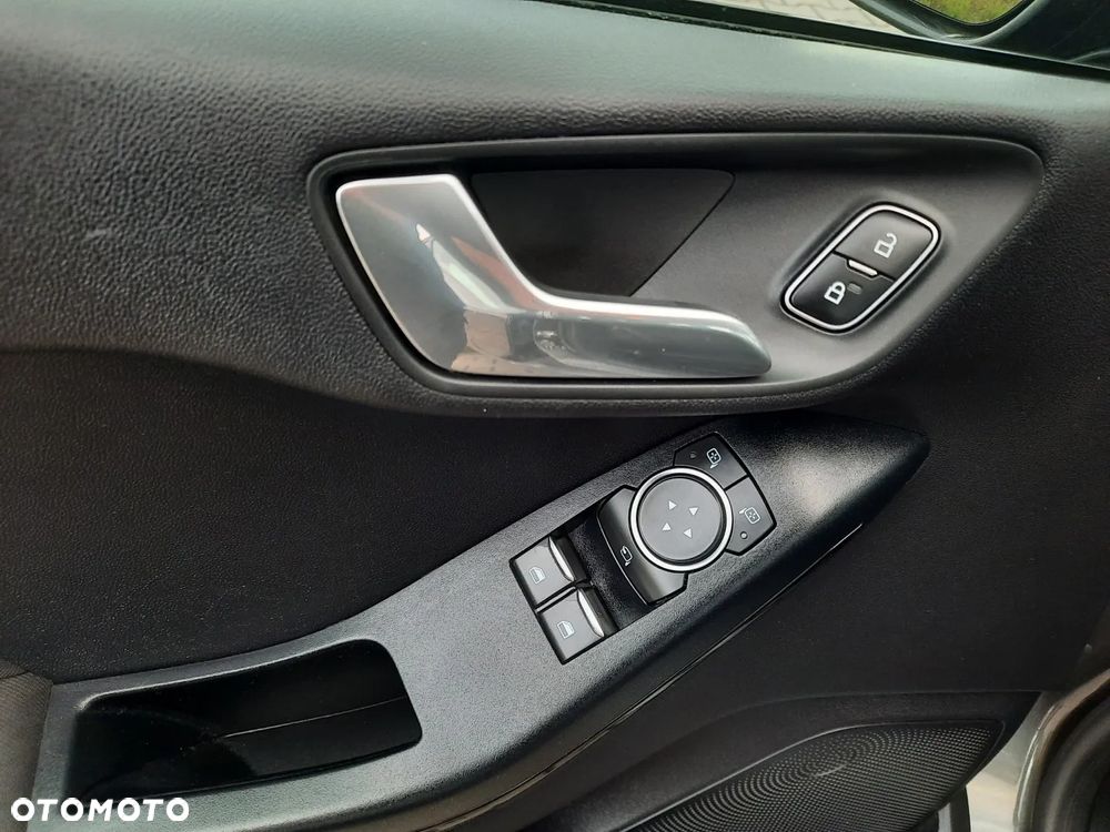 Ford Fiesta 1.0 EcoBoost S&S TITANIUM - 14